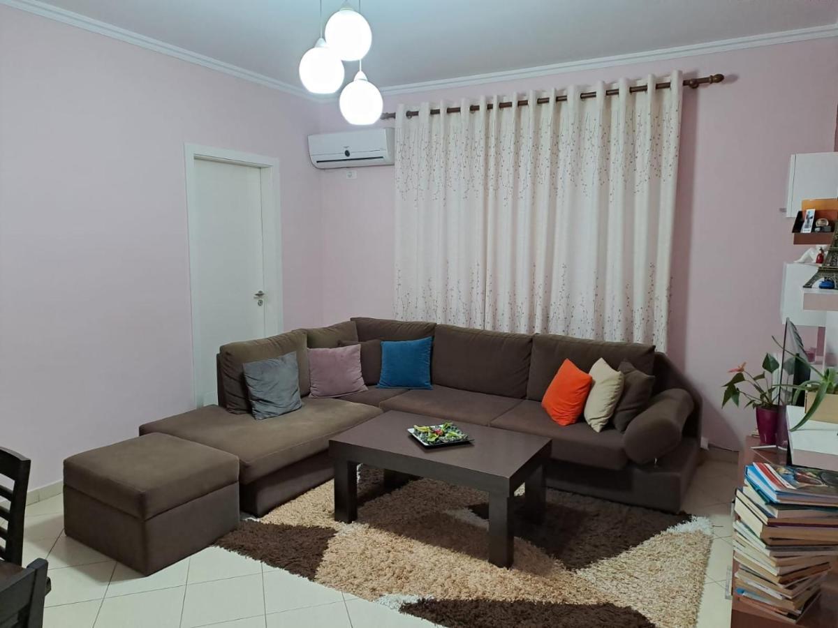 Tirana's Elevated Appartement Tirana